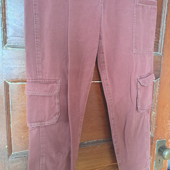 Twik Organic Cotton Cargo Pants | Burgundy | High Waist | Petite Small - Picture 10 of 10